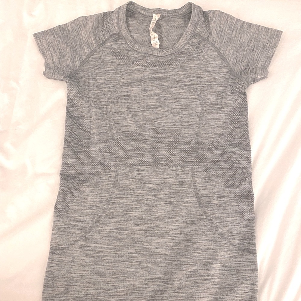 Lululemon Tech Sweat Short Sleeve Top- Grey Size 4